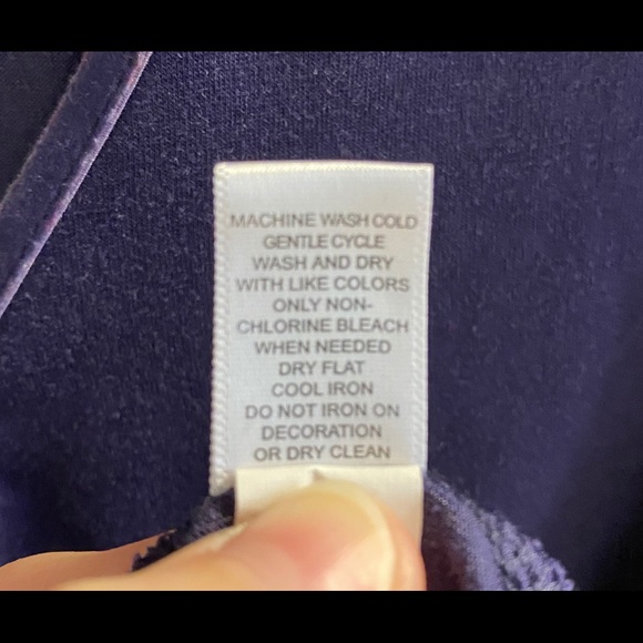 Banana Republic Lux Tee - Picture 5 of 11